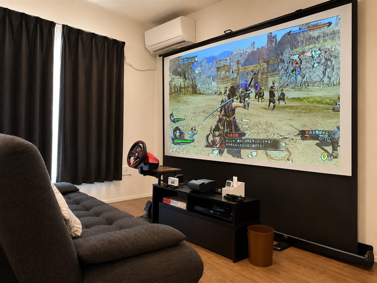 100インチシアターとゲーム環境
